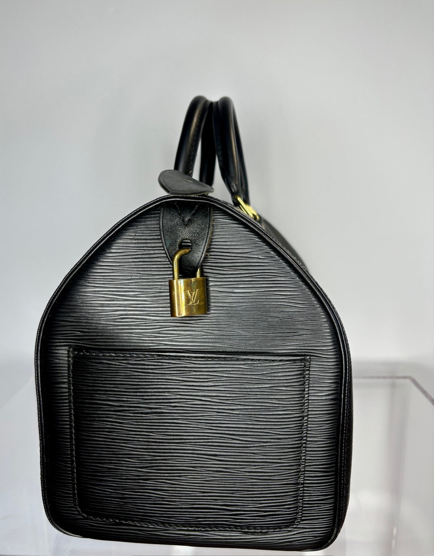 LV epi 30 black