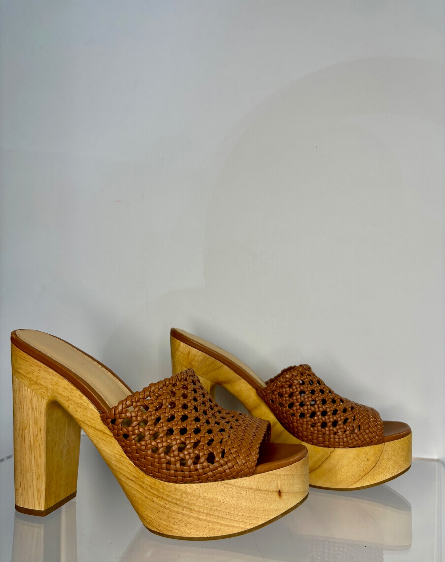 Veronica Beard plat heels brown 9.5