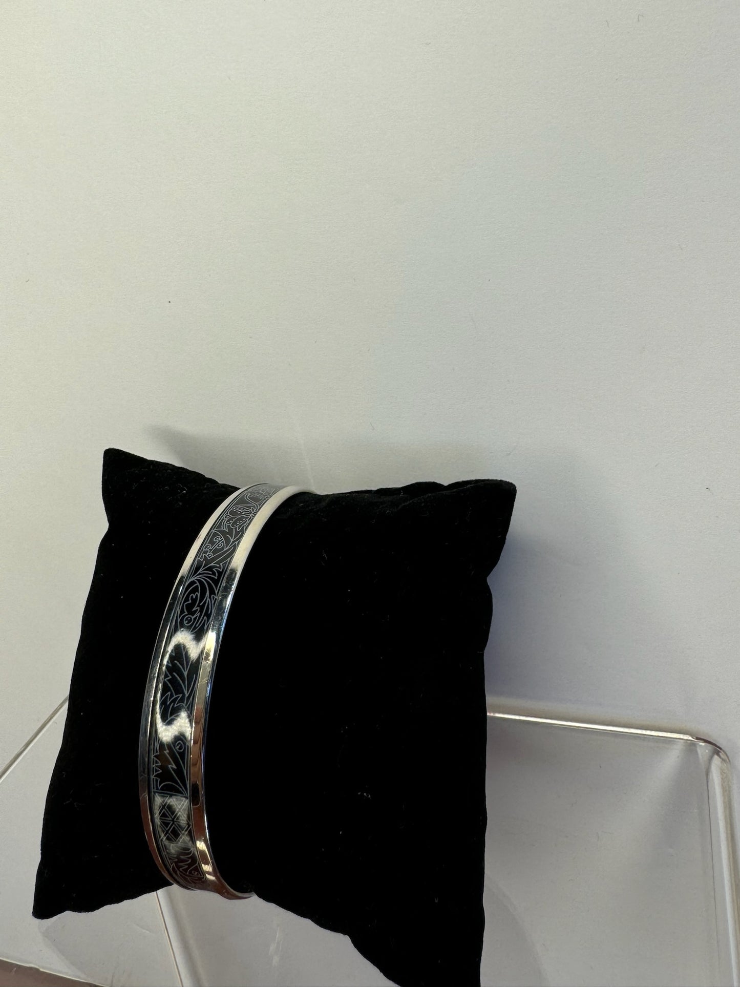 Hermes silver bangle scroll