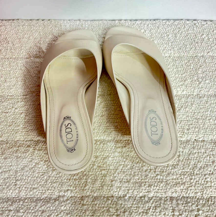Tods White Kitten Heal 37.5