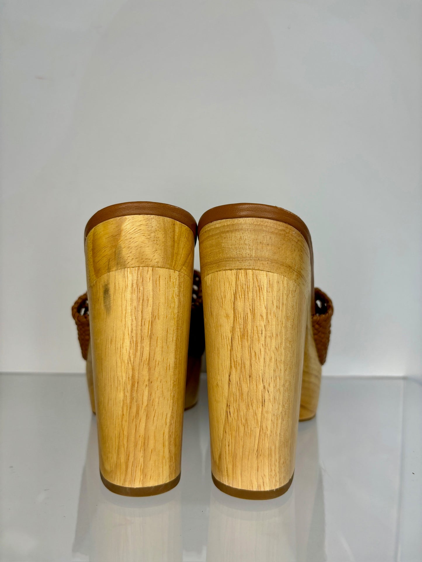 Veronica Beard plat heels brown 9.5