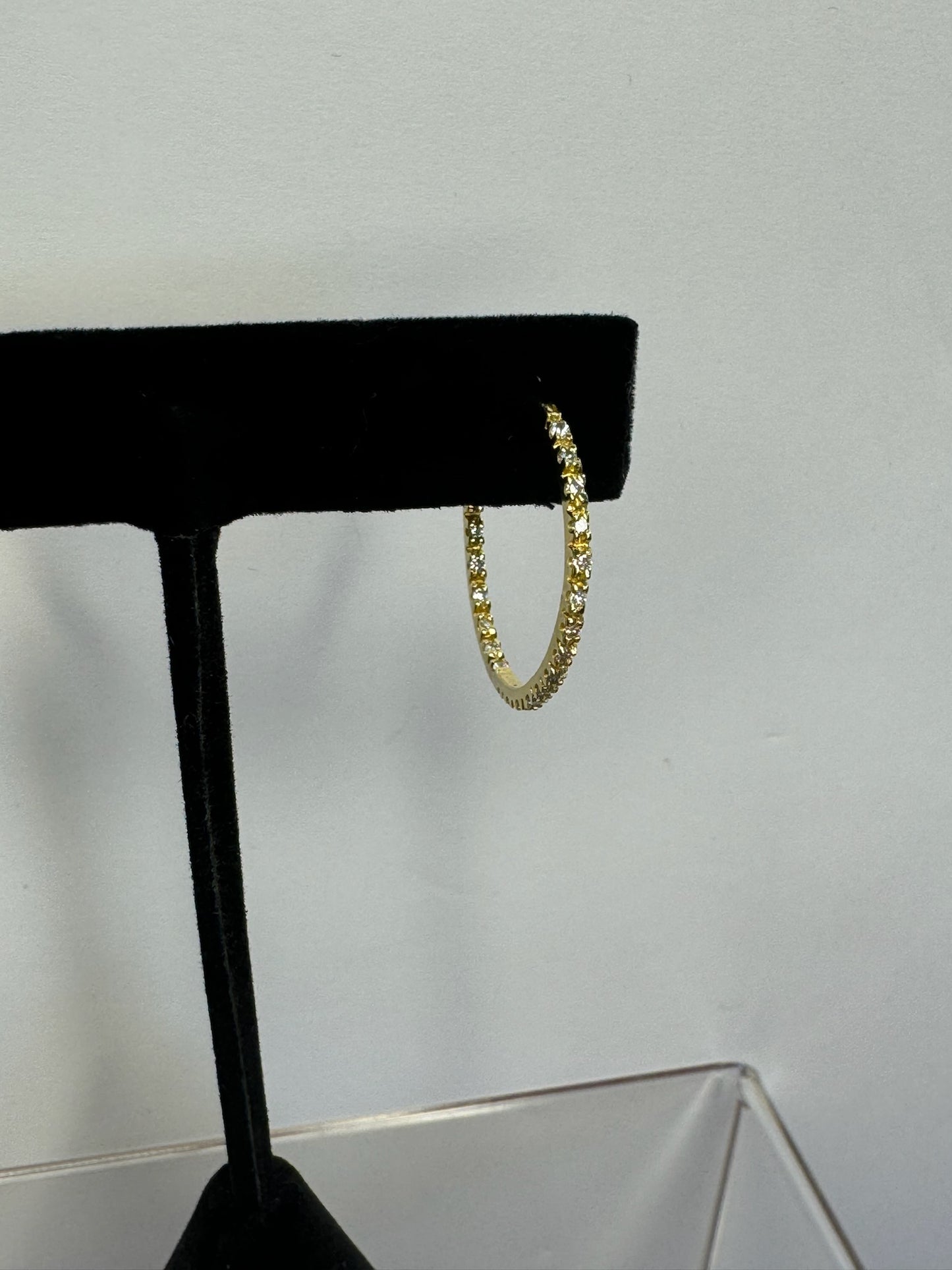 18K 0.35 CTW diam hoops