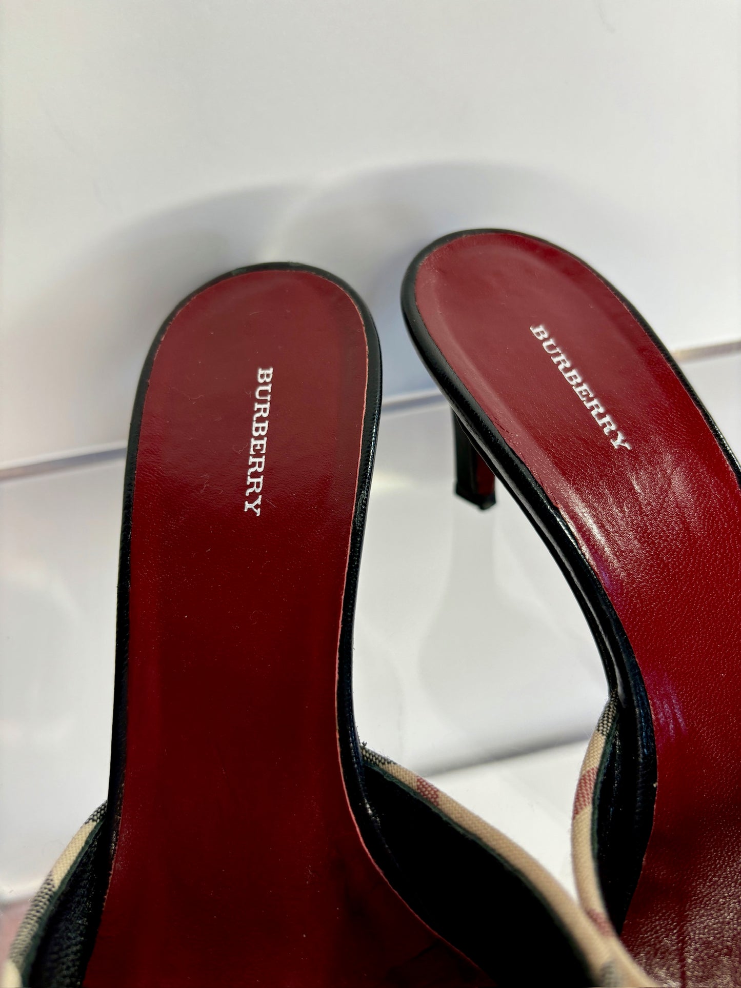 Burberry kitten slide plaid 38.5