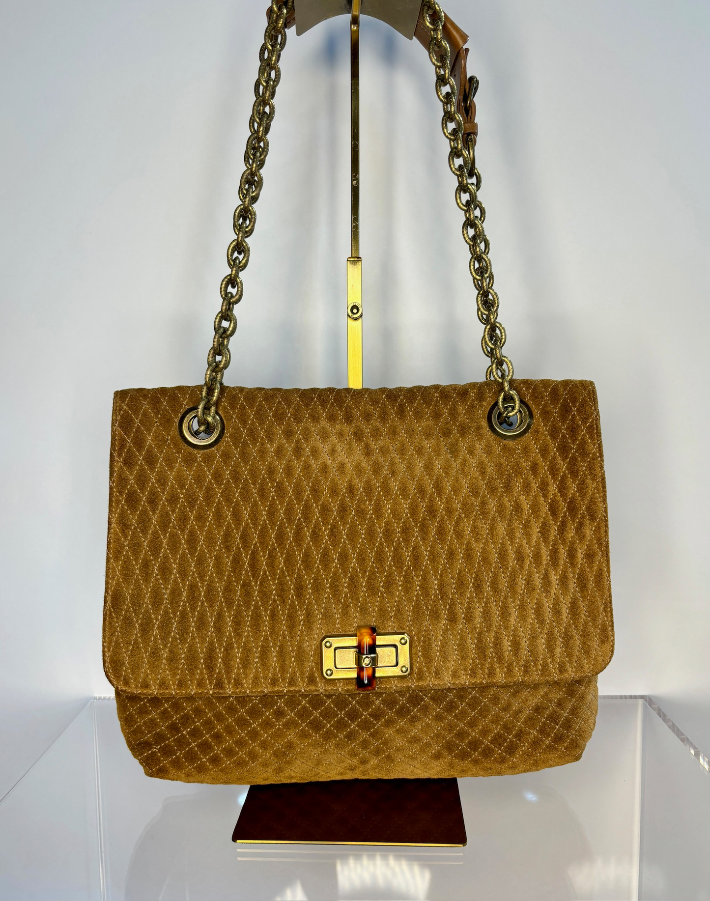 Lavin brown buckle bag