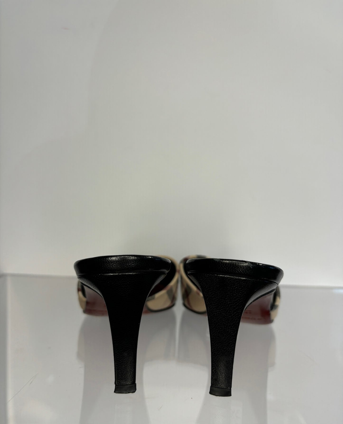 Burberry kitten slide plaid 38.5