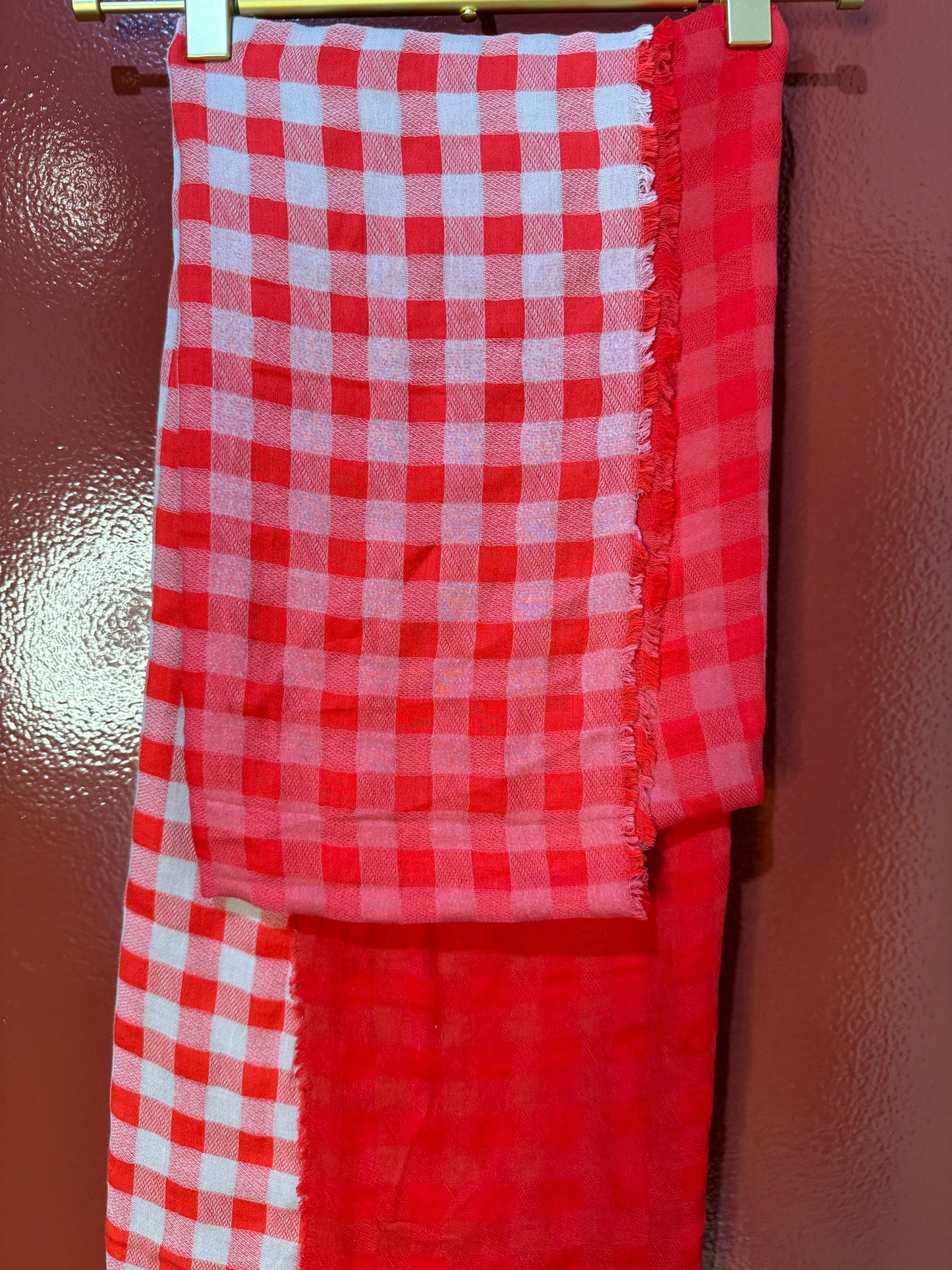 Louis Vuitton Scarf red/ gray
