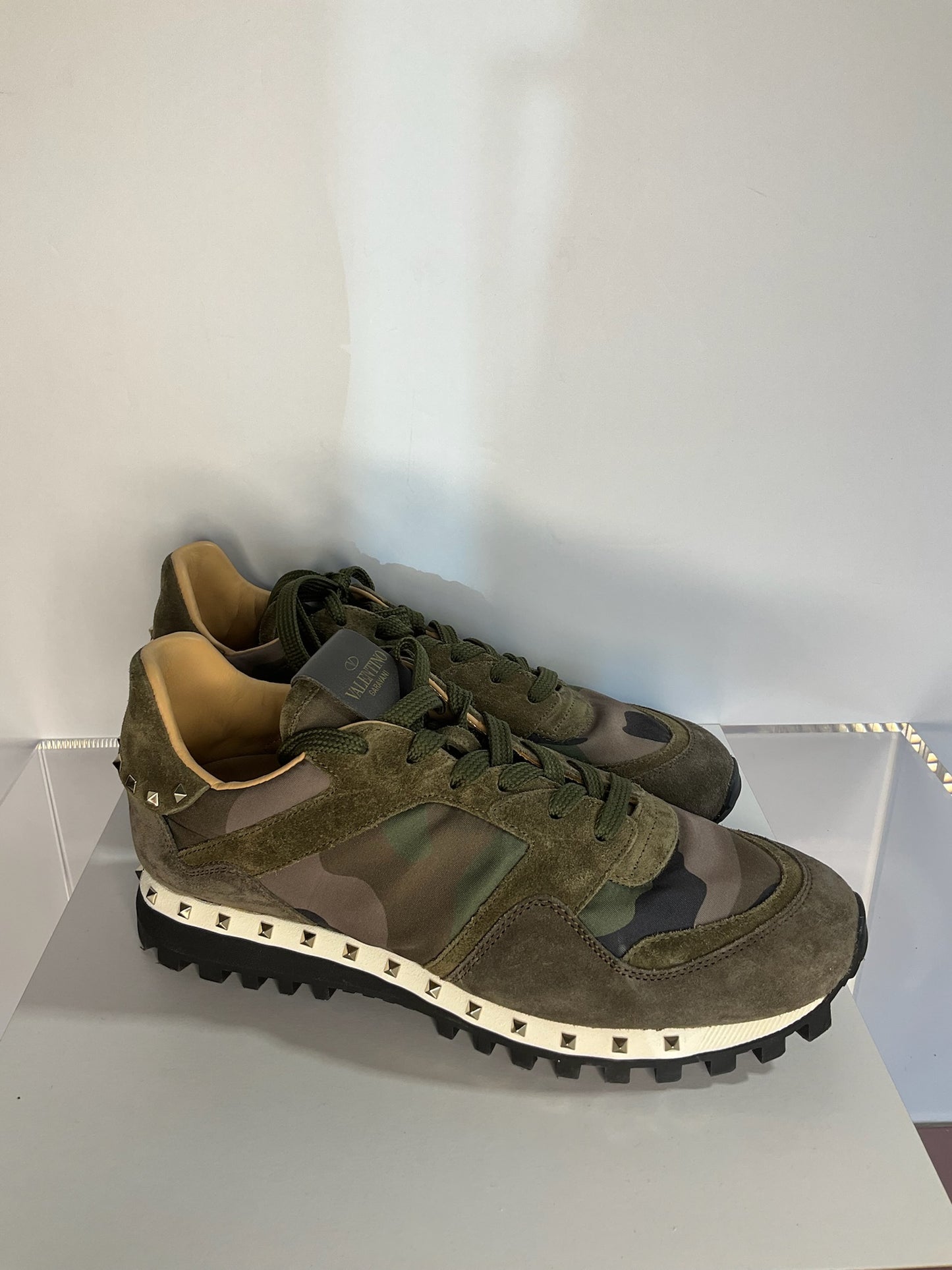 Valentino Garavani Camo Sneaker 39.5