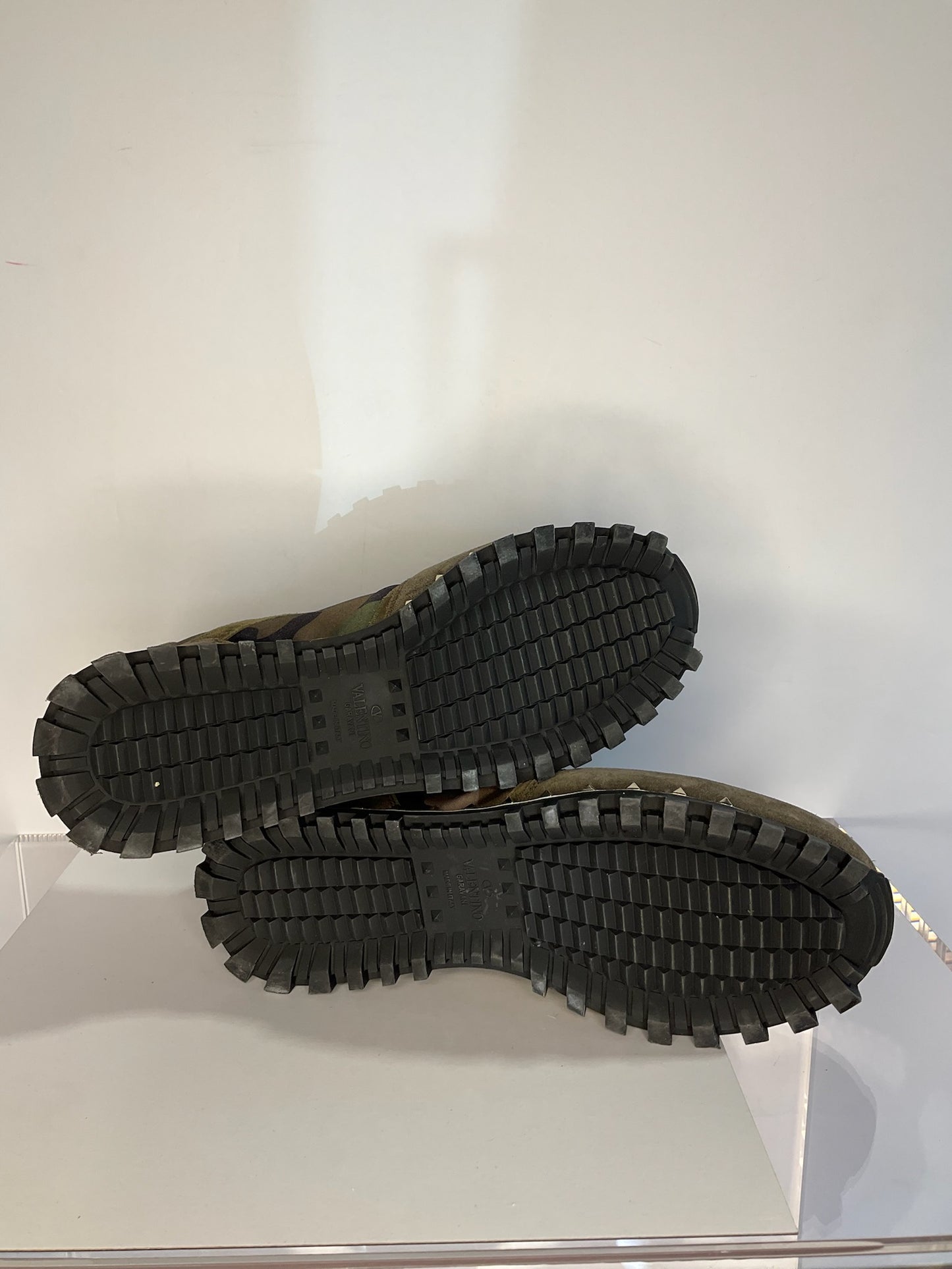 Valentino Garavani Camo Sneaker 39.5