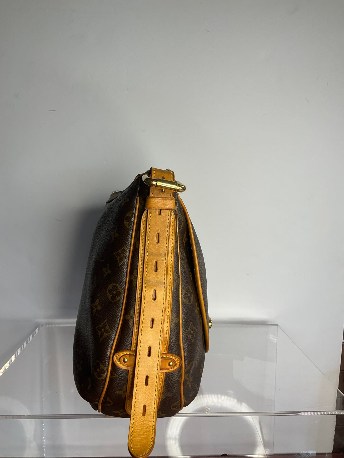 Louis Vuitton Dallas Handbag