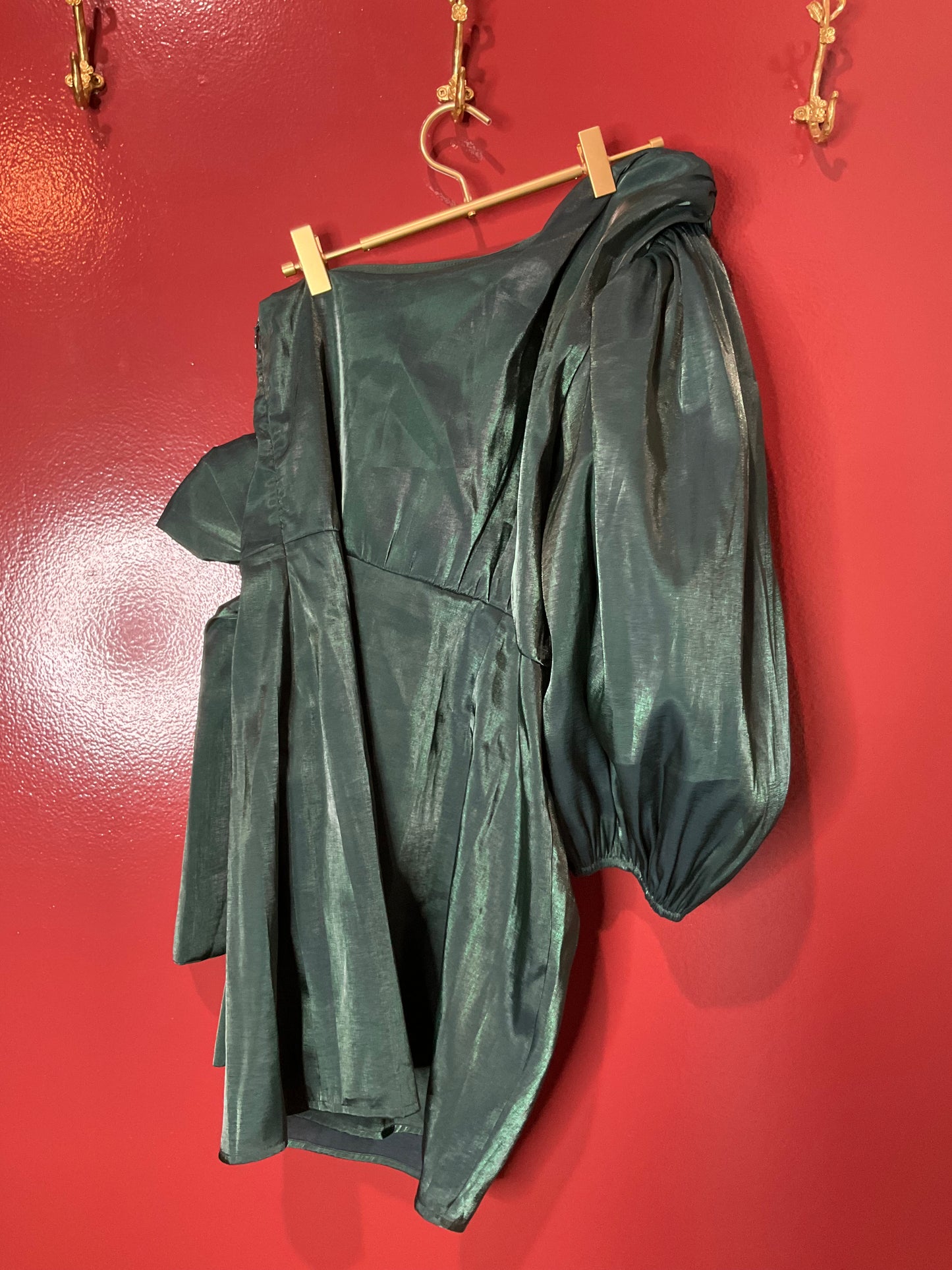 Lover and Friends Green One Shoulder Dress M