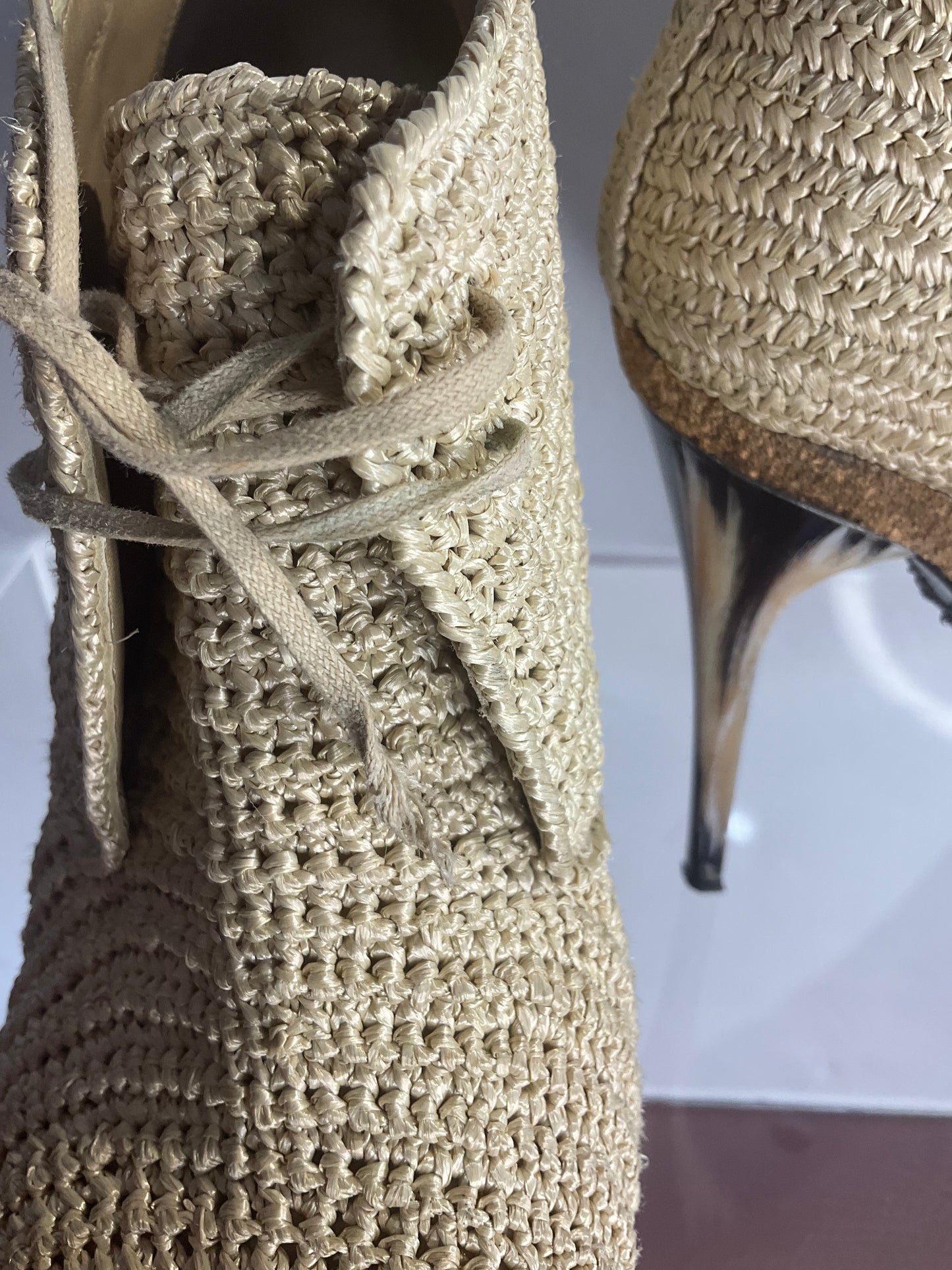 Burberry Rafa Lace Up Heel 39