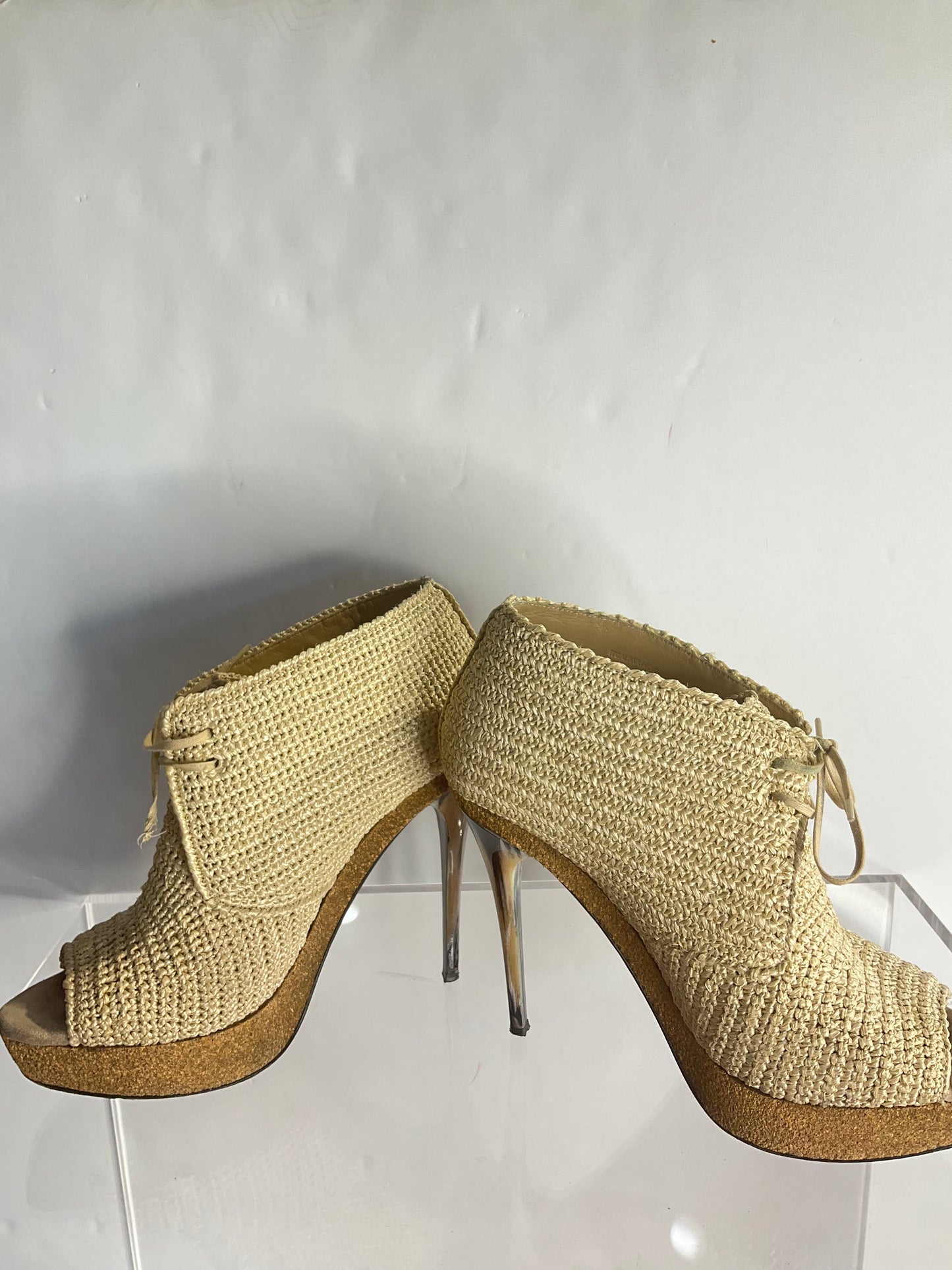 Burberry Rafa Lace Up Heel 39