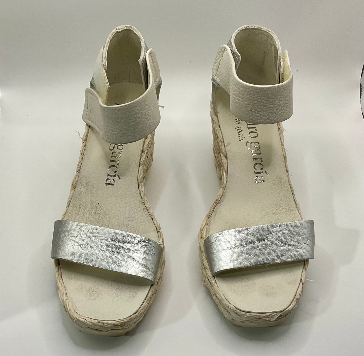 Pedro Garcia Silver/White Wedge 36