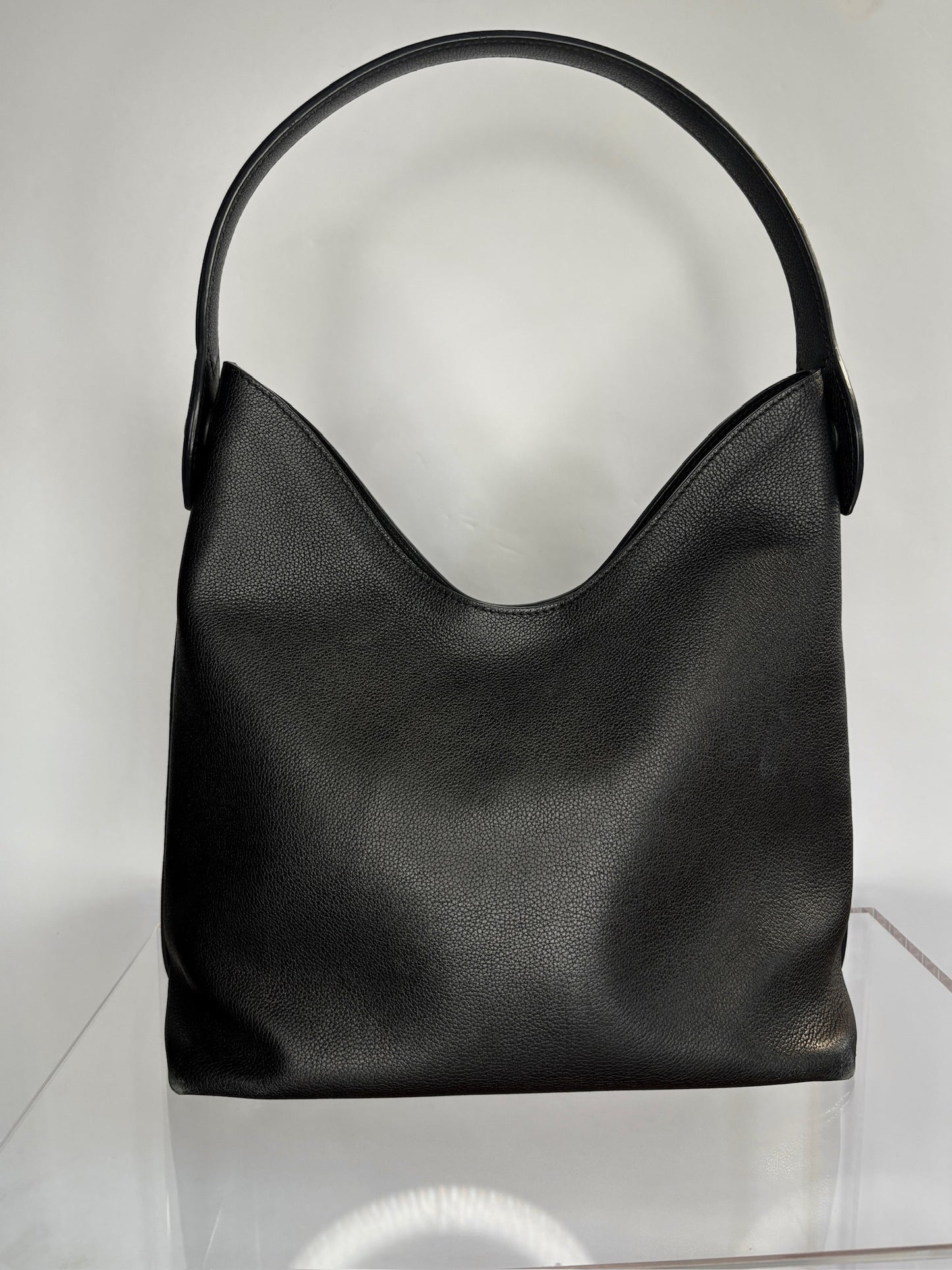 Louis Vuitton Lockme Hobo black
