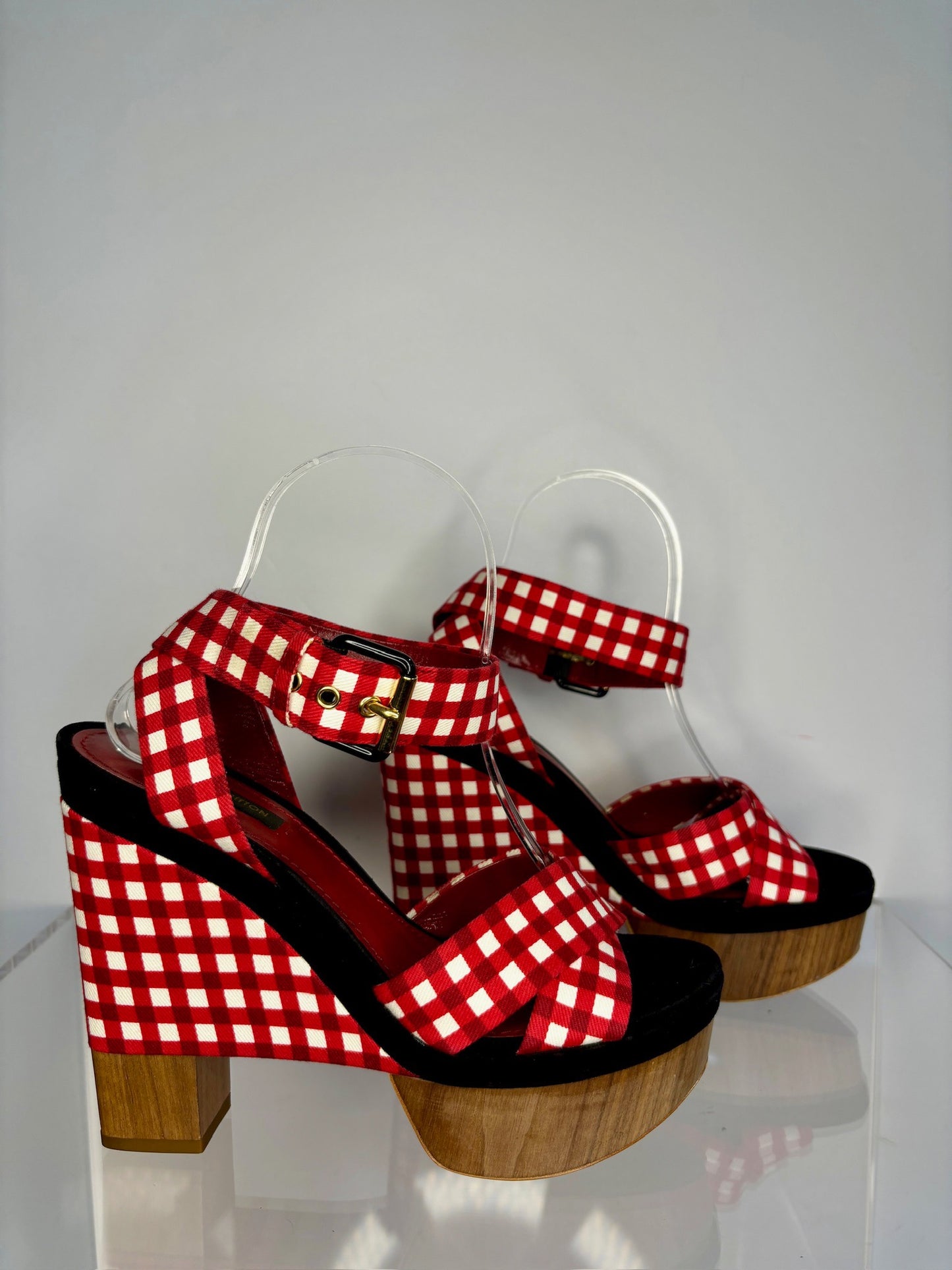 Louis Vuitton plat saNdals plaid 39