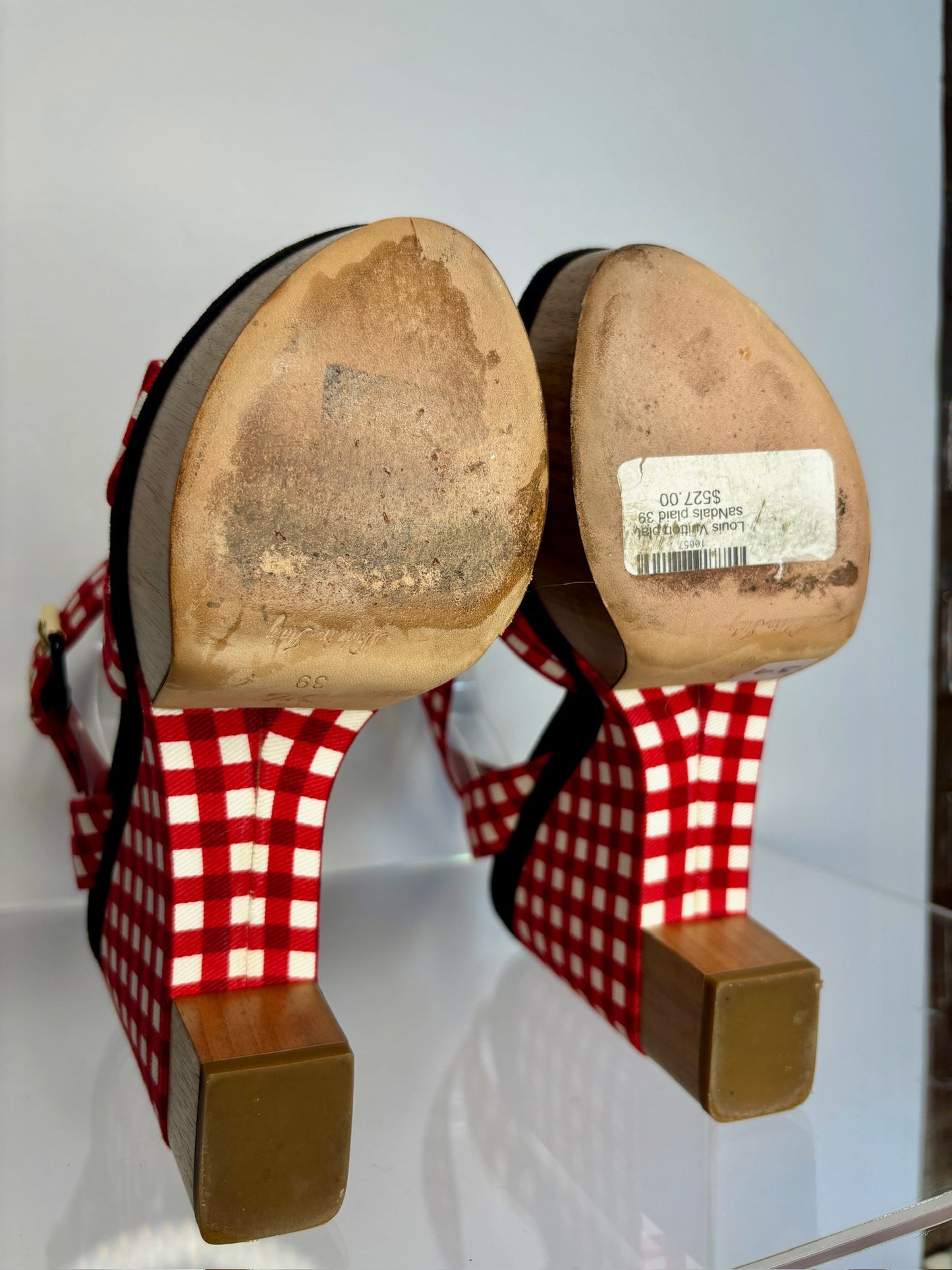 Louis Vuitton plat saNdals plaid 39