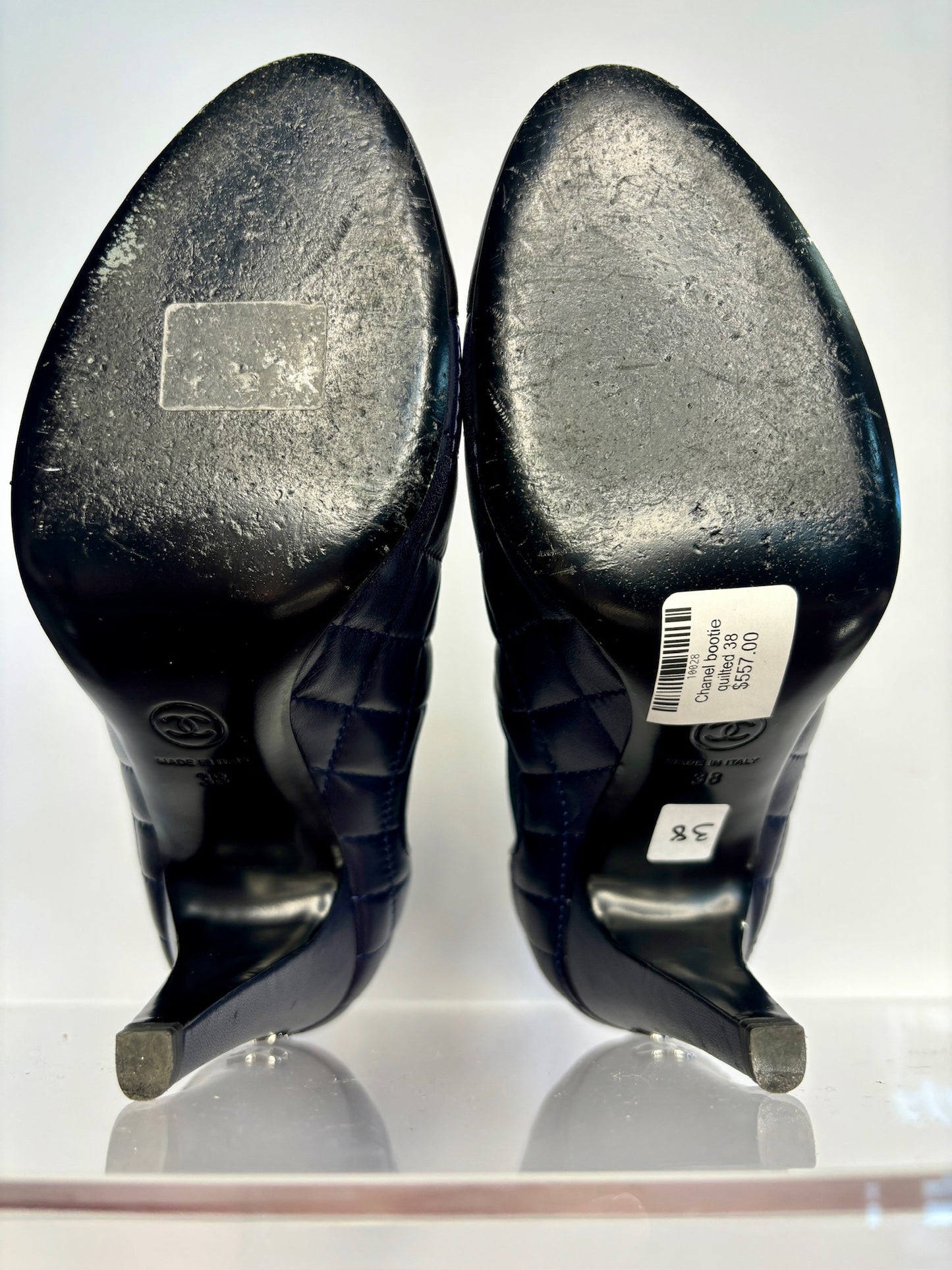Chanel bootie quilted 38