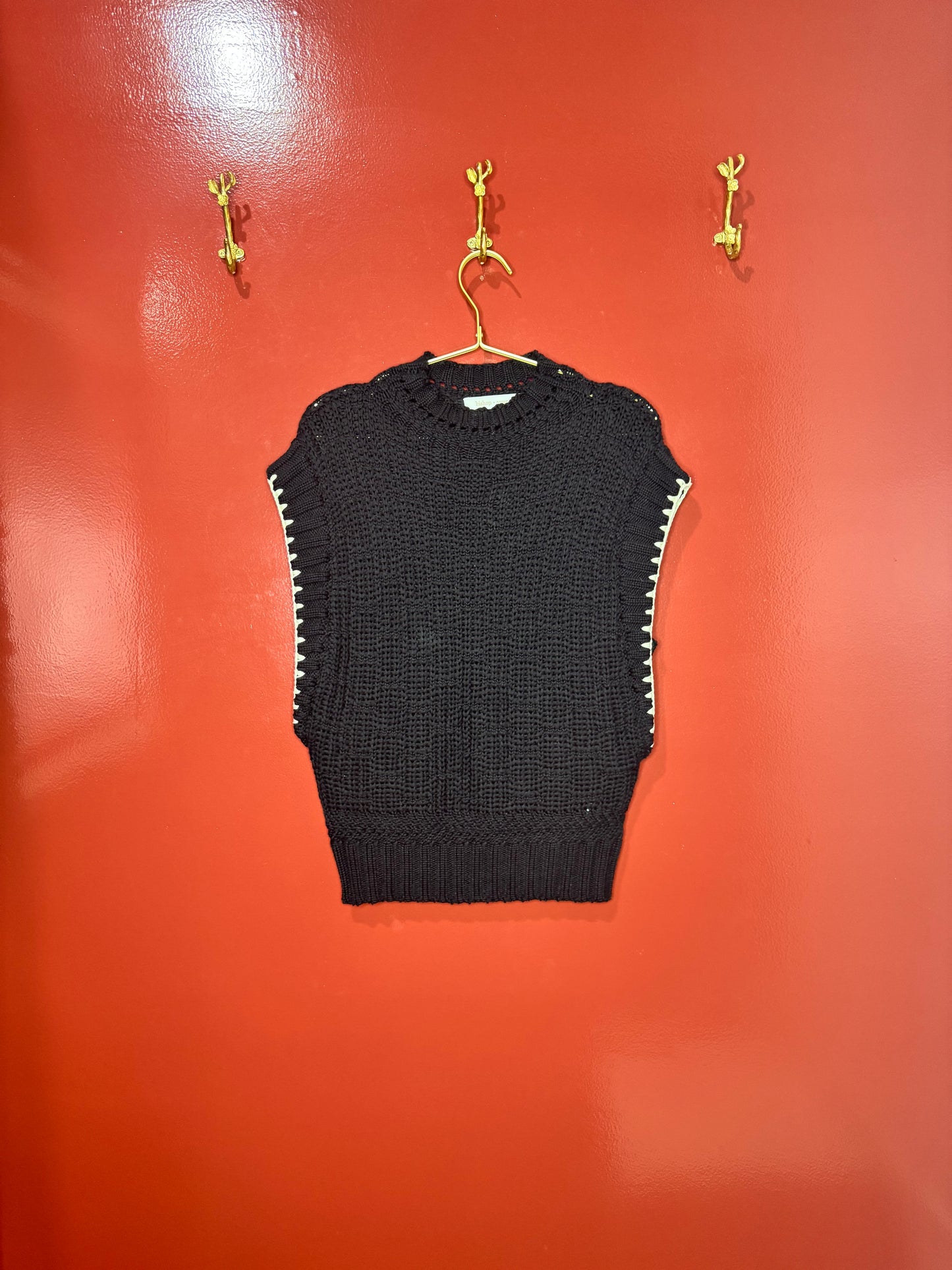 Bishop + Young Black & Cream Trim Sweater M