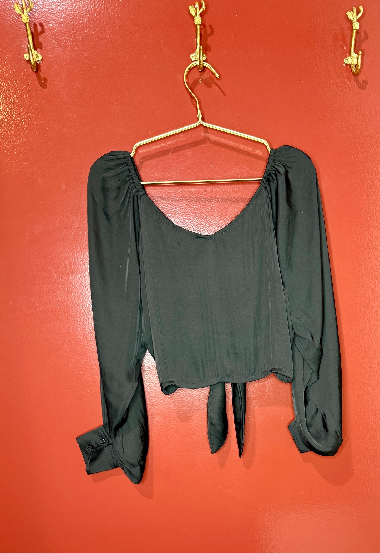 Reset by Jane Long Sleeve Crop Black Top M