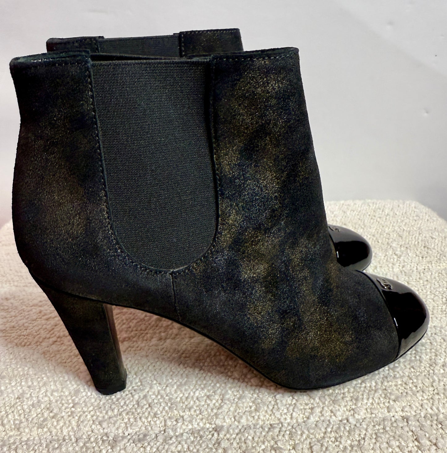 Chanel Black/Gold Ankle Boot 40