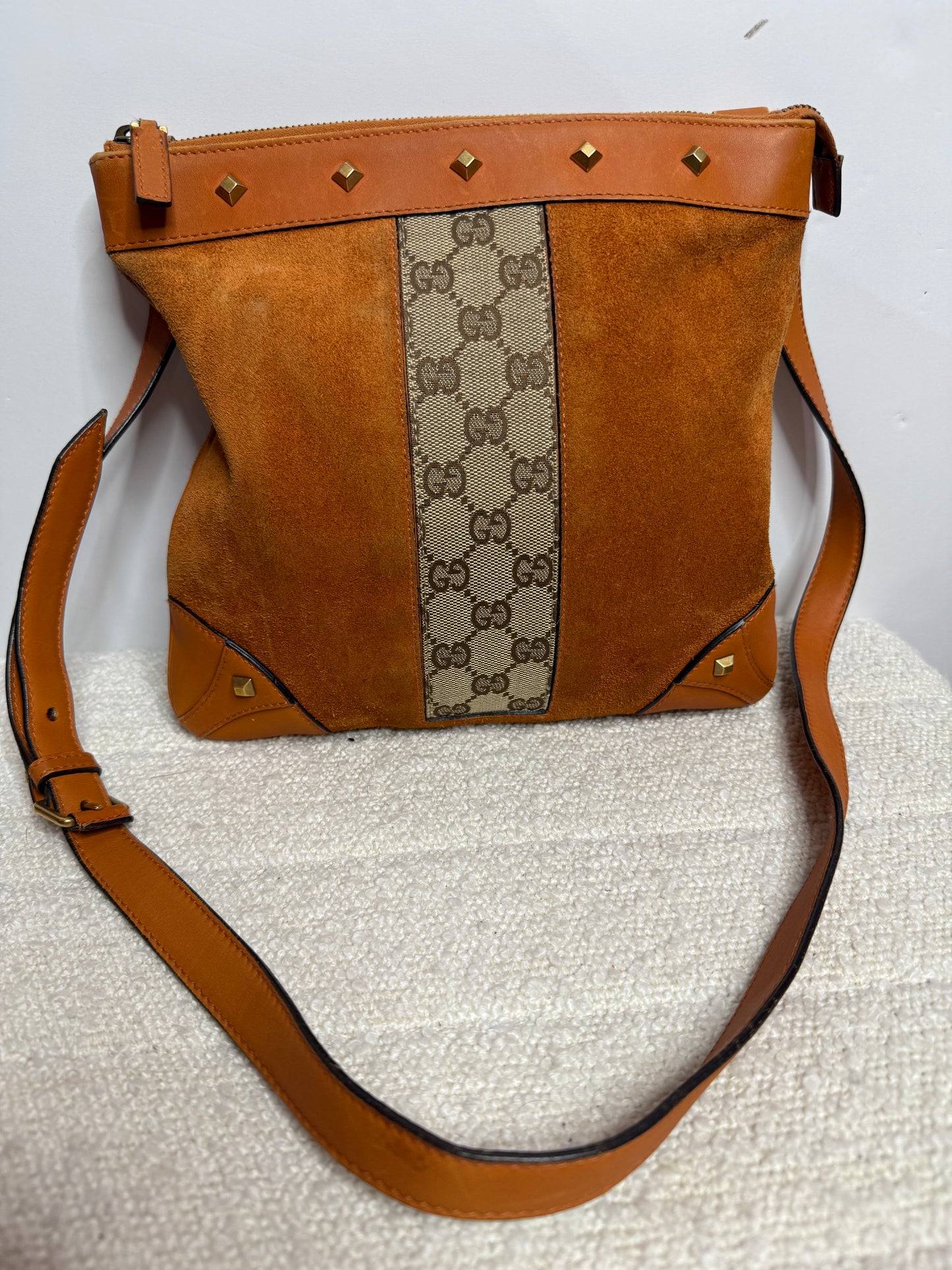 GUCCI GG NAILHEAD CROSSBODY