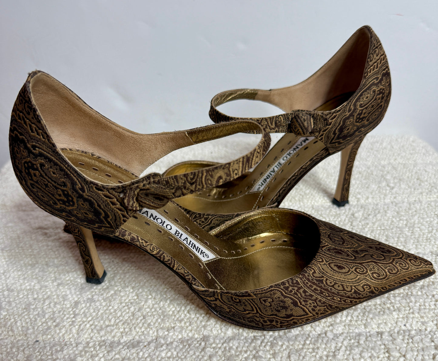 Manolo Blahnik Persian Cloth Heels 37