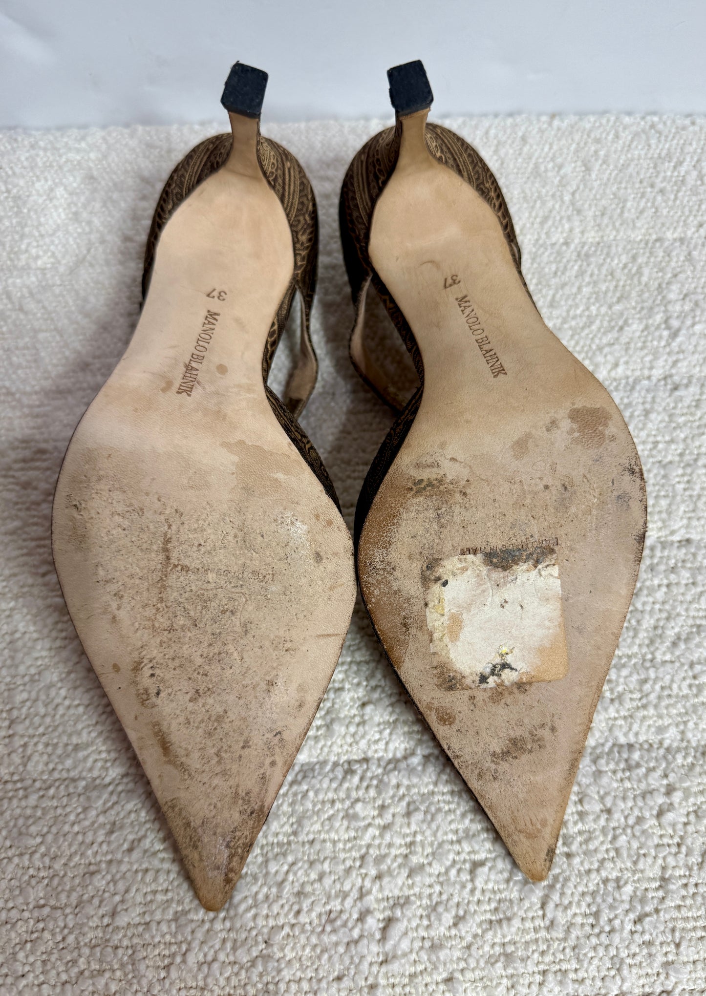 Manolo Blahnik Persian Cloth Heels 37