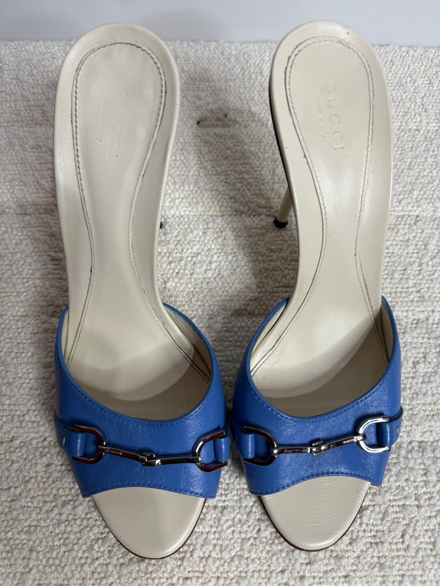 Gucci White and Blue Guccisima Horsebit Mules 38 1/2