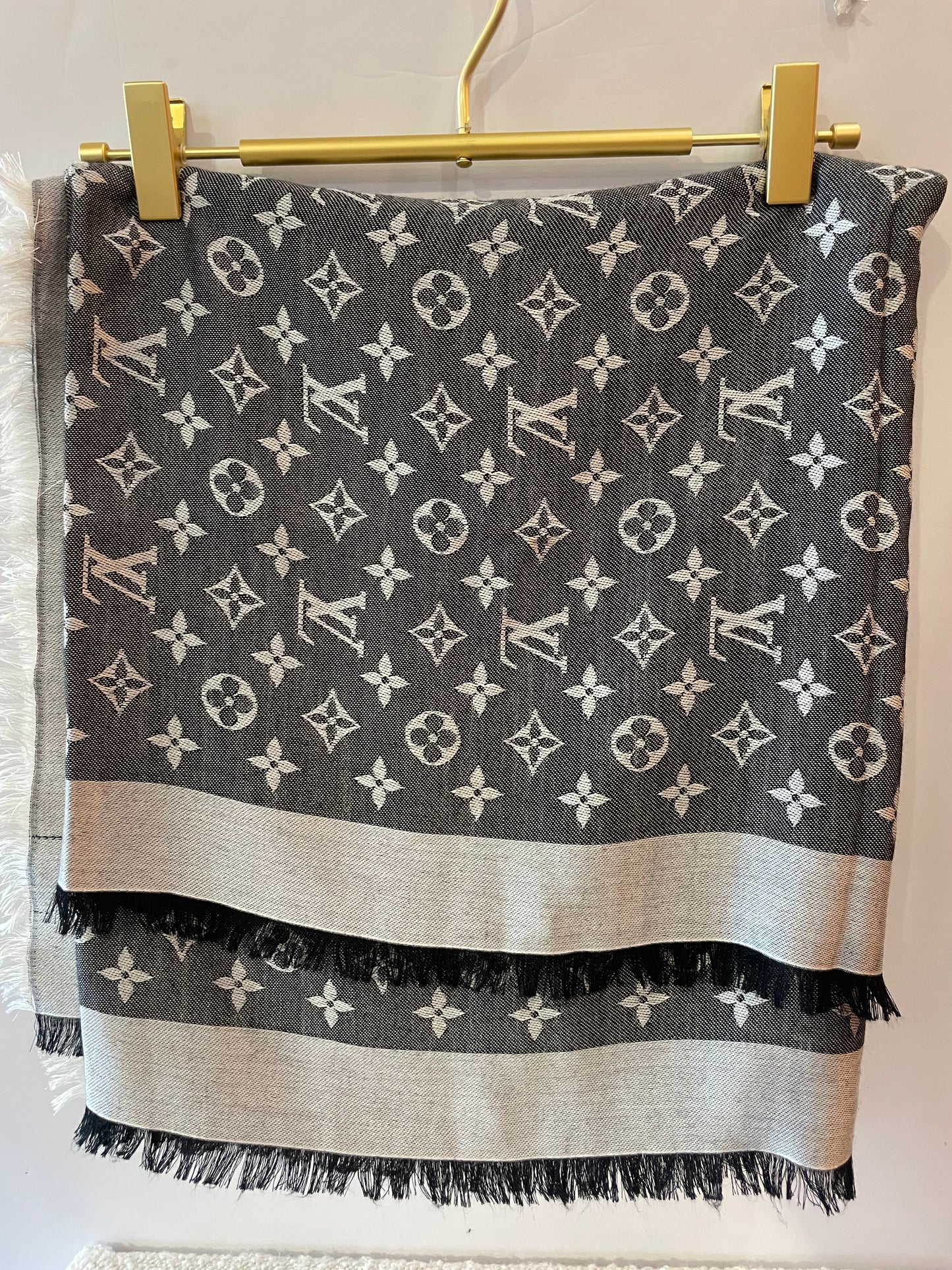 Louis Vuitton Cha'le Monogram Shine Stole