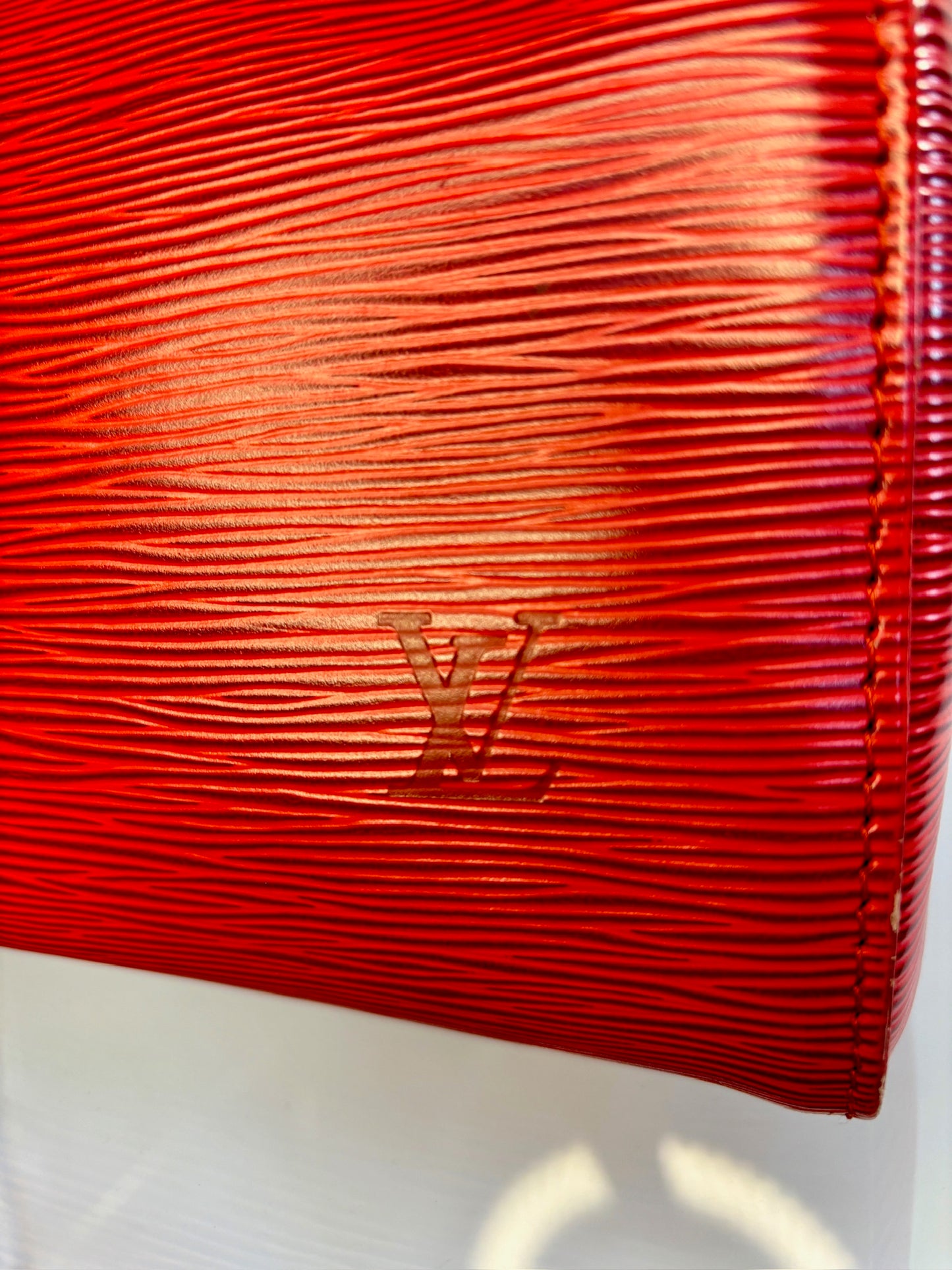 Louis Vuitton Speedy Red Epi 25