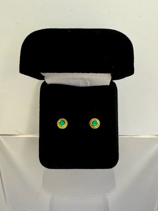 Gold Emerald Stud Earrings 18K