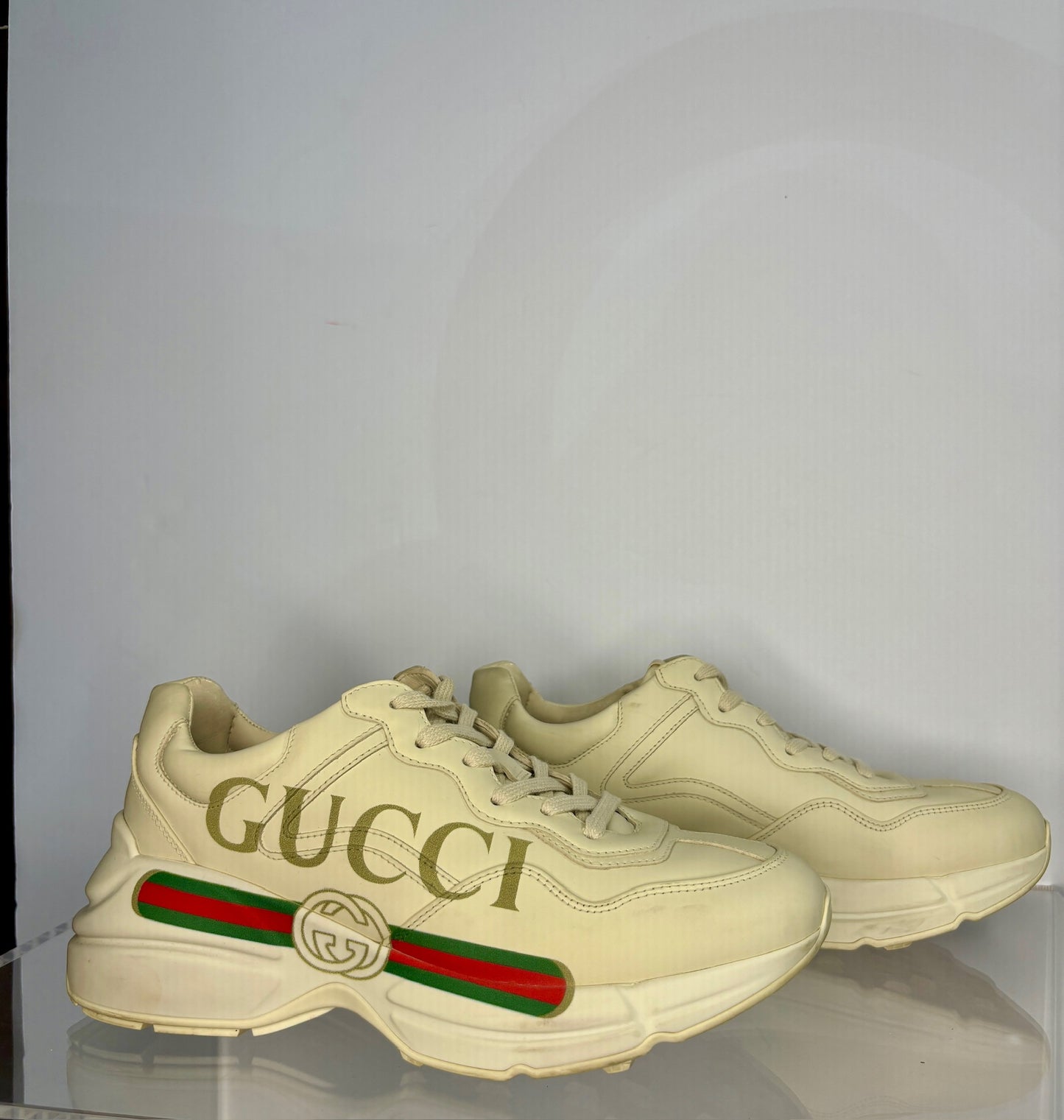 Women Gucci Logo Cream Leather Sneaker 38 1/2