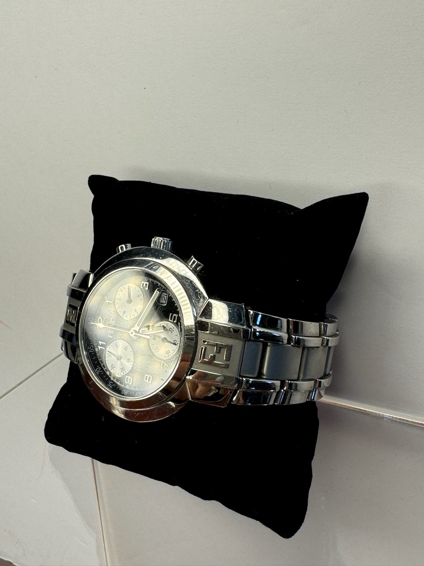 Fendi Circle Silver Watch