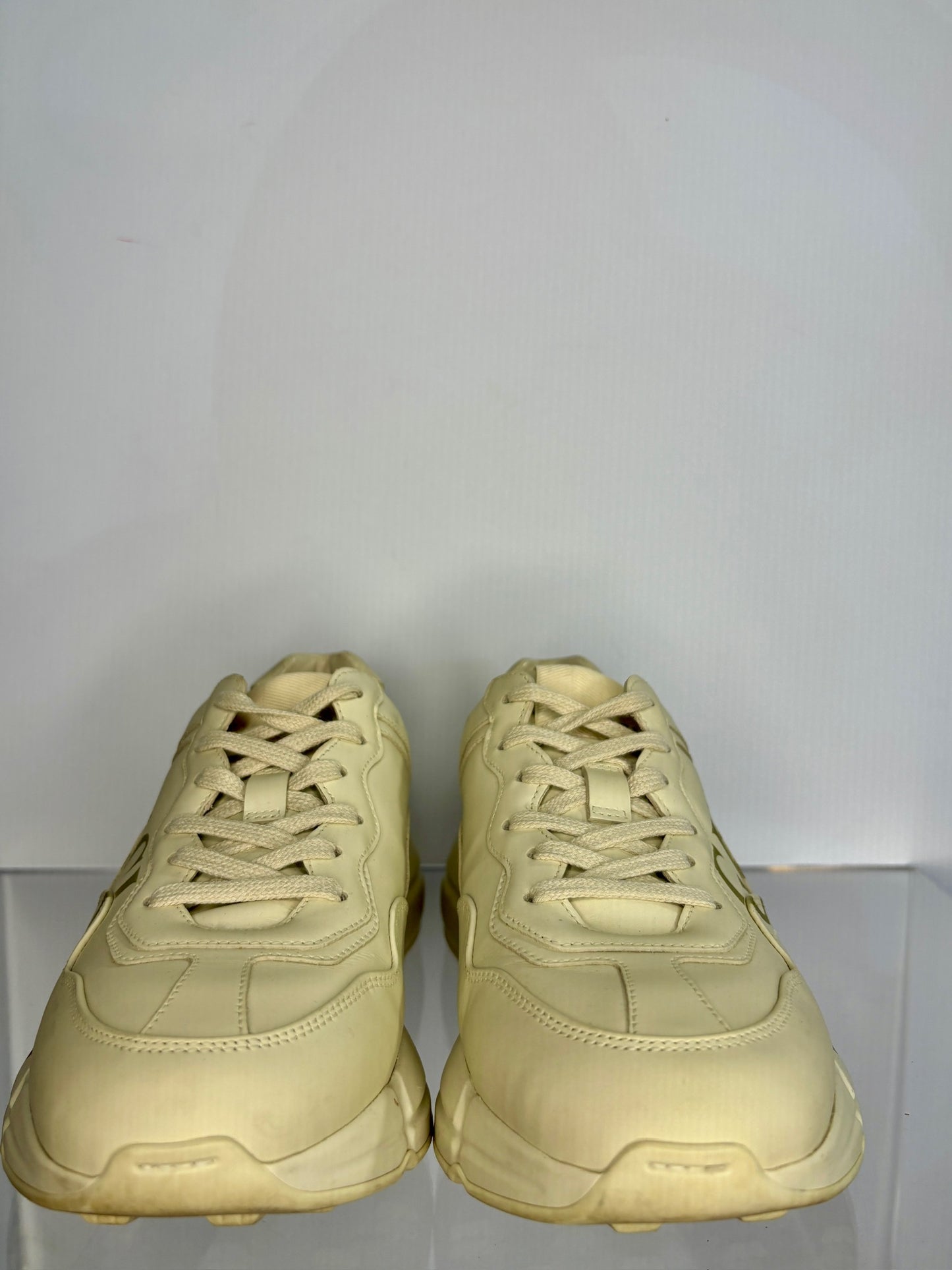 Women Gucci Logo Cream Leather Sneaker 38 1/2