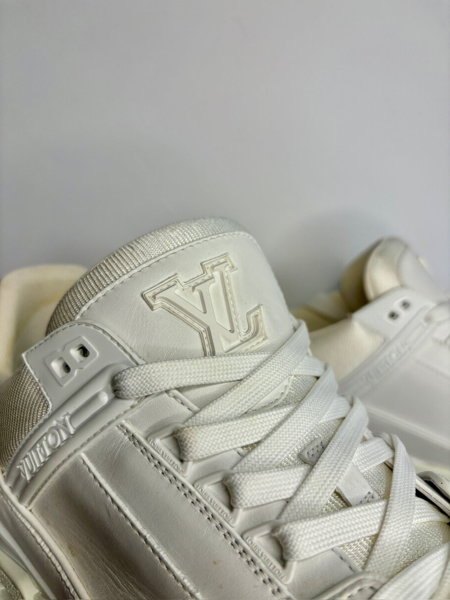 Louis Vuitton Mens Tennis White 10-12