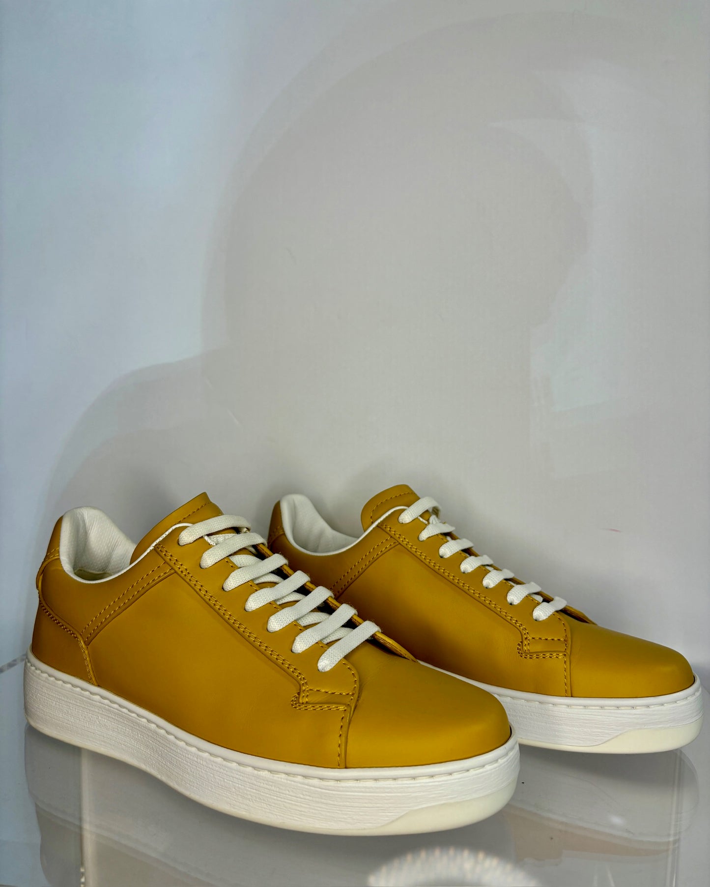 Bottega Veneta Sneaker Mens 6.5 Yellow