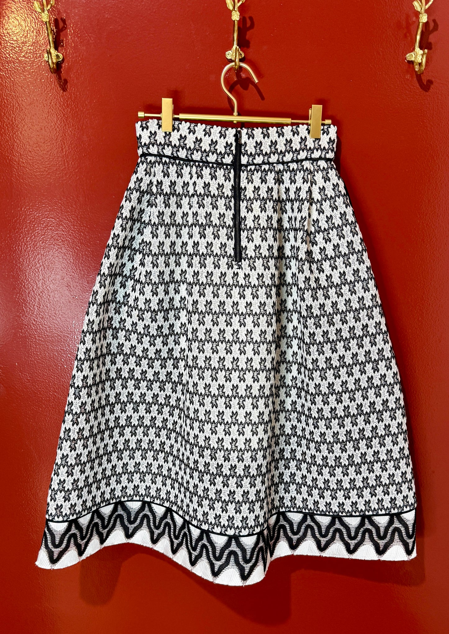 Maje Black/White Midi Skirt With Pockets 2
