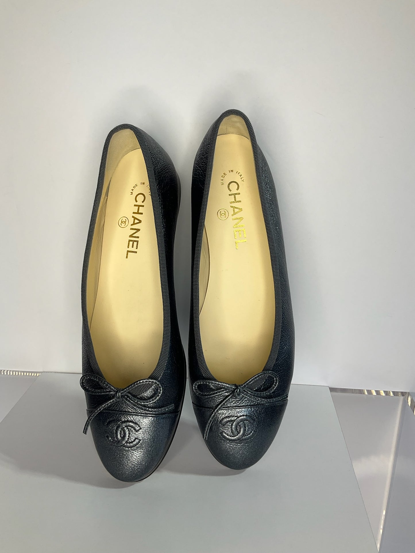 Chanel Gray Metallic Bow Flats 40