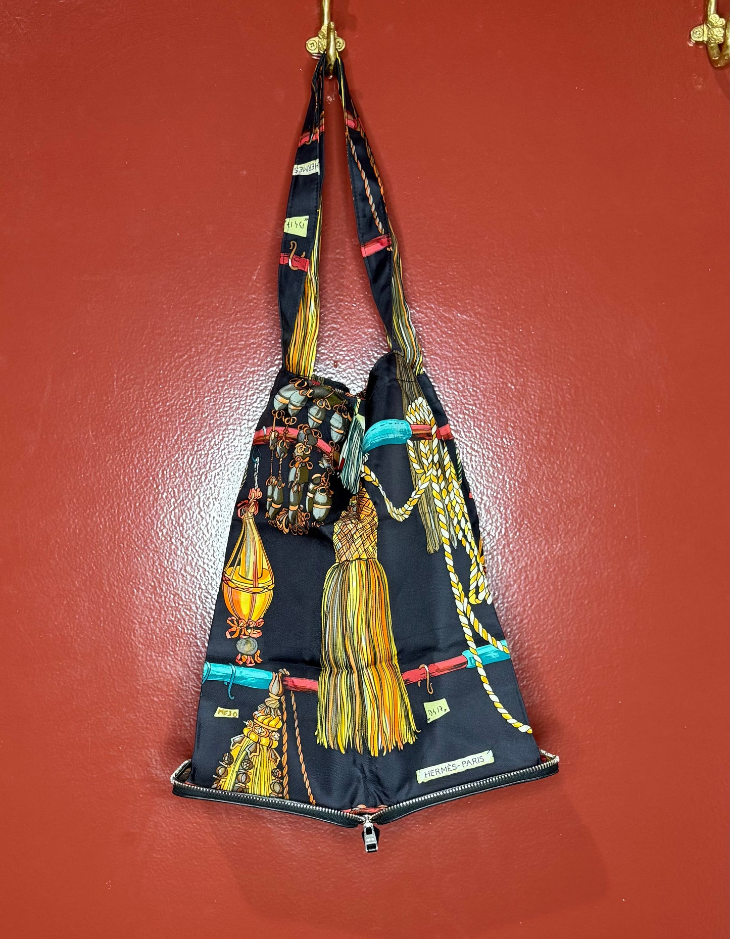 Hermes Silky Pop Tote Collector Square