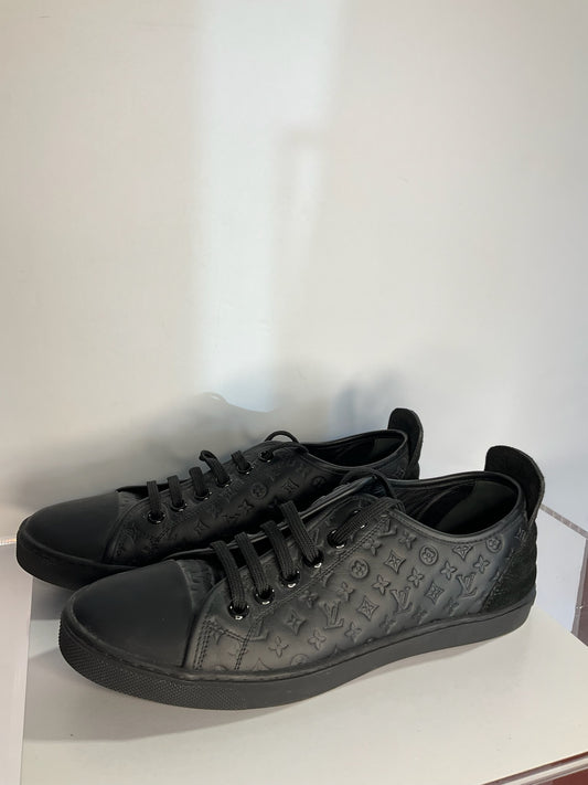 Louis Vuitton Black monogram Sneakers 40