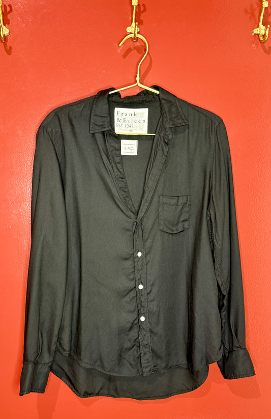 Frank & Eileen Black Button Up Top
