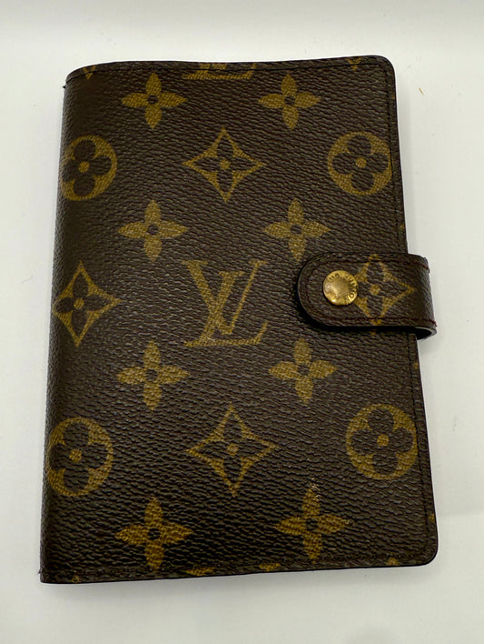 Louis Vuitton Ring Agenda