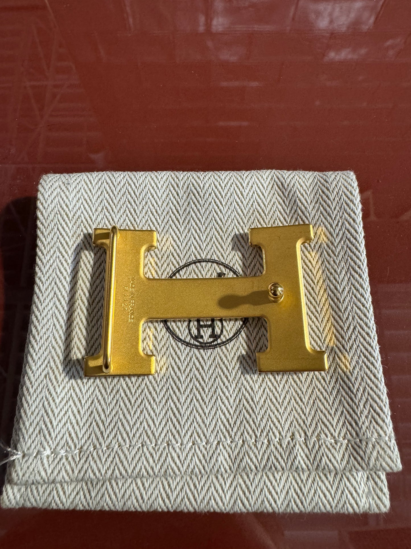 Hermes H gold buckle 6cm wide X 4 cm