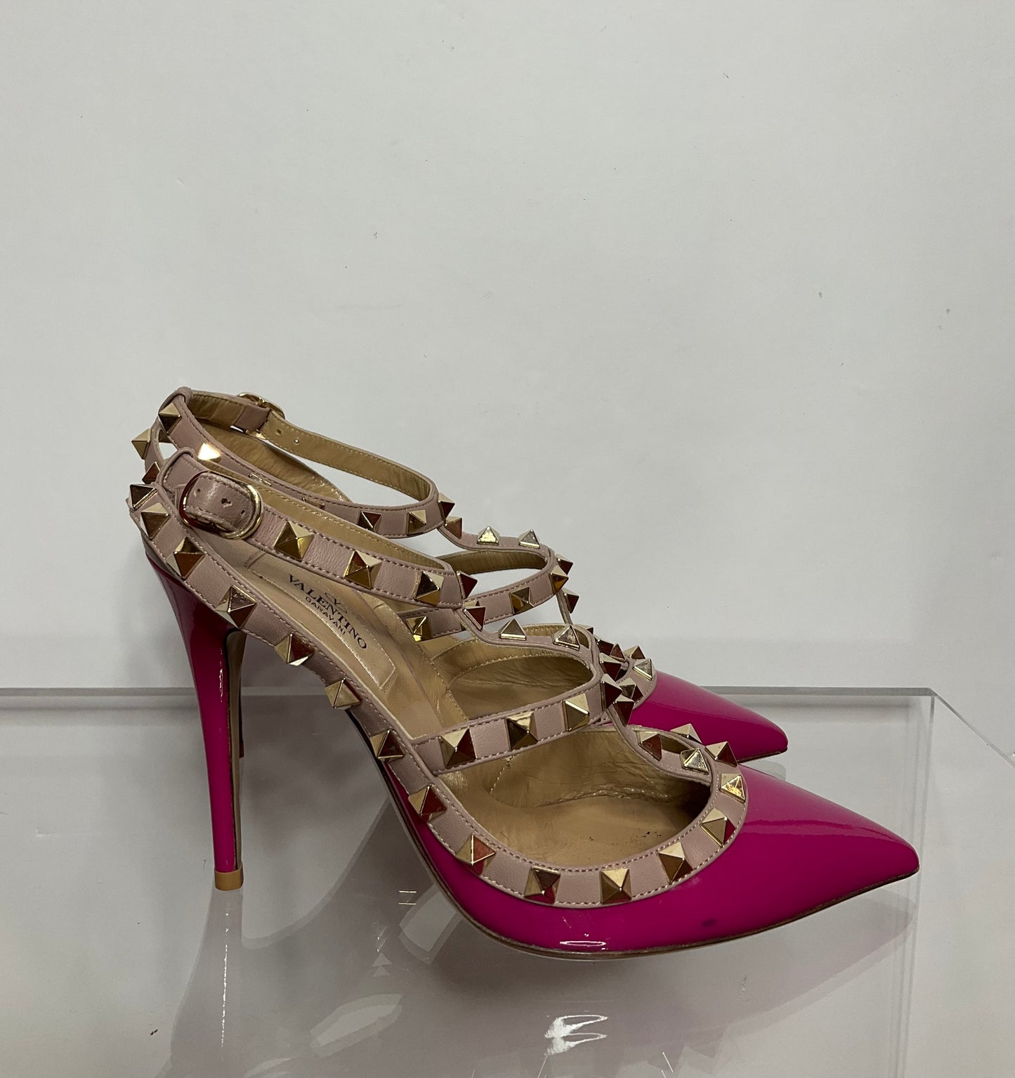 Pink Valentino Rockstud Leather Pump 37