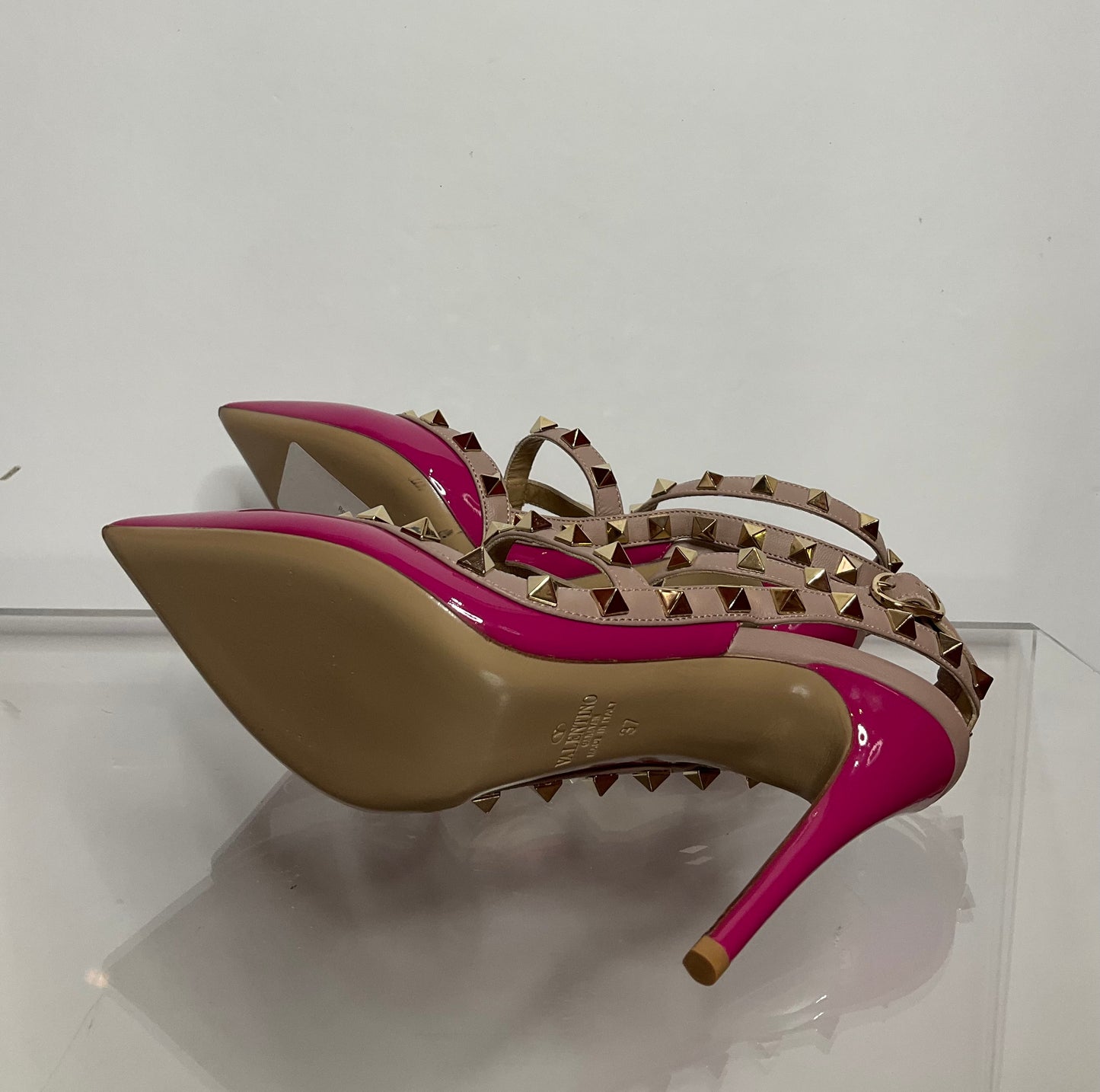 Pink Valentino Rockstud Leather Pump 37