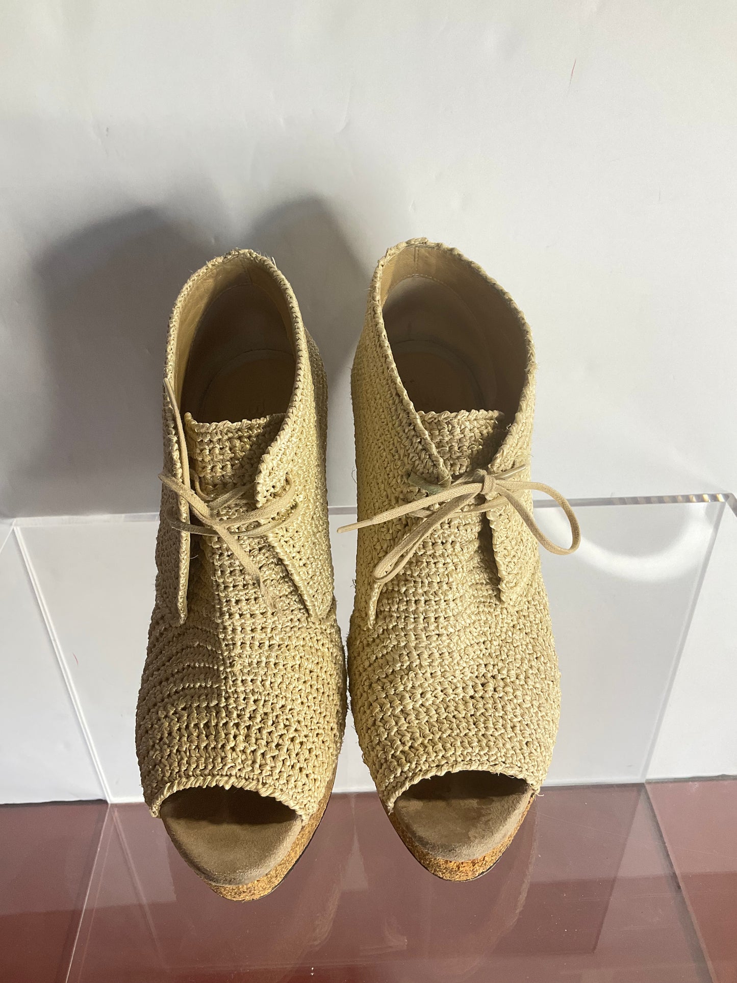 Burberry Rafa Lace Up Heel 39