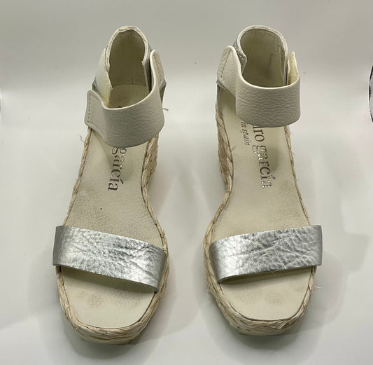 Pedro Garcia Silver/White Wedge 36
