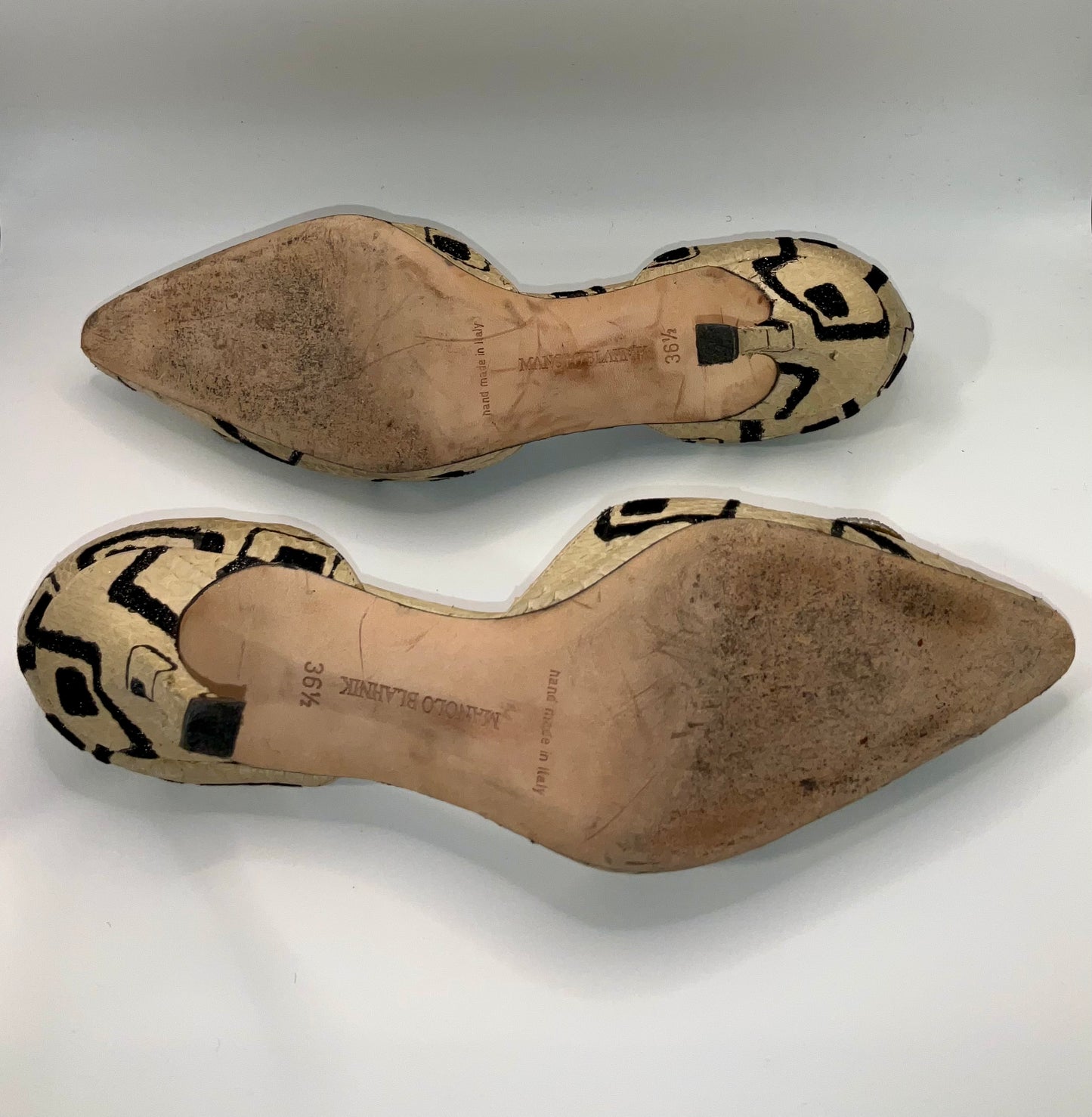 Manolo Blahnik Beige & Black Heels 36 1/2