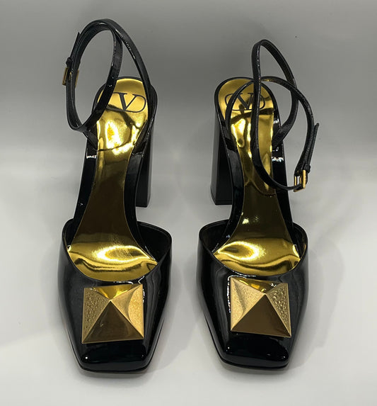 Valentino 1 Stud Patent Pump 40  Box
