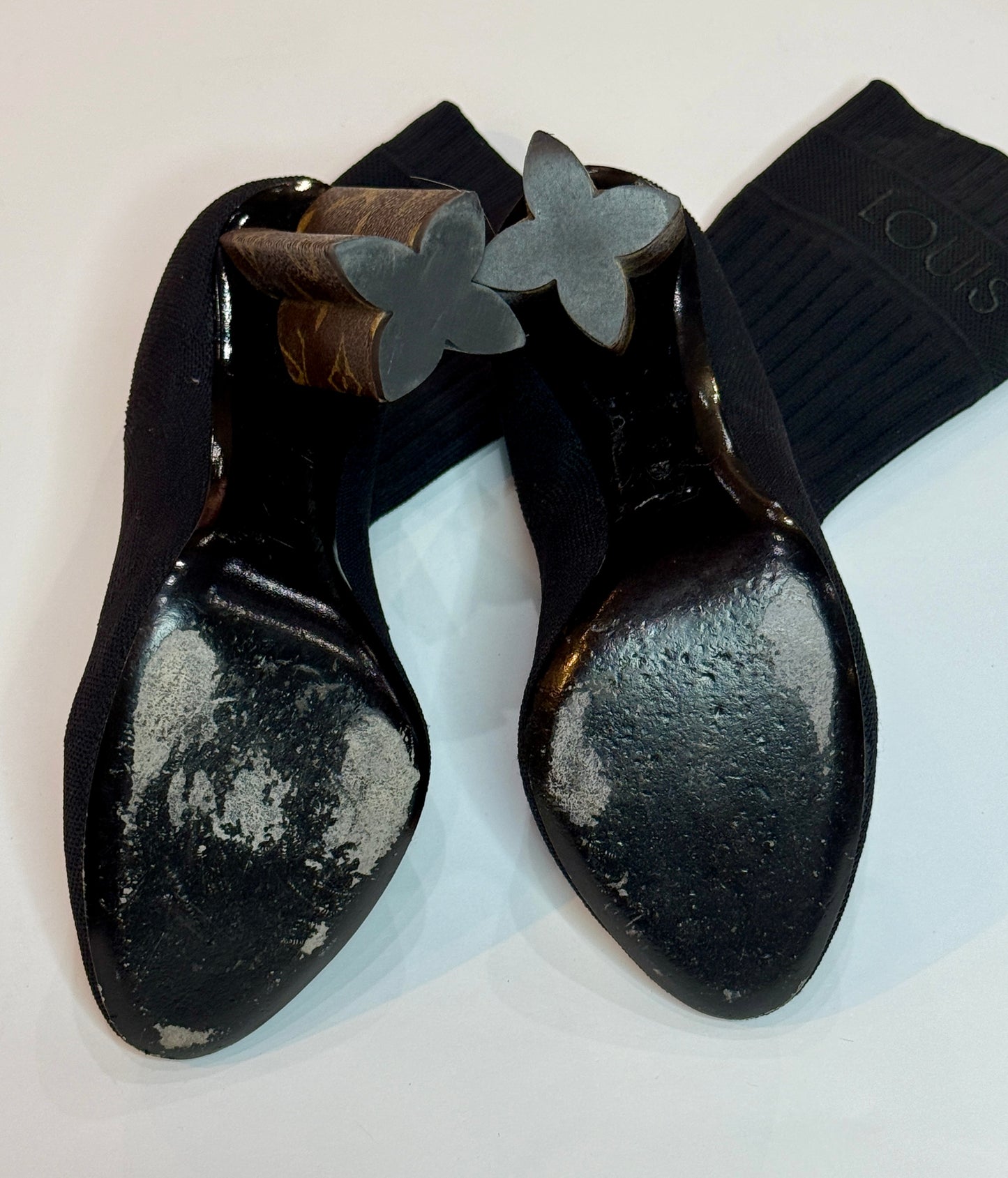 Louis Vuitton Silhouette Ankle Boots 38
